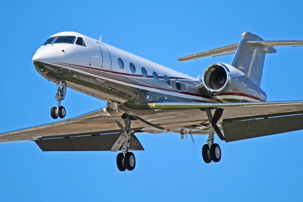 Private Jet Rental, Private Plane Charter Solutions (Gulfstream G450)